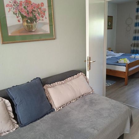 Studio Luna Appartement Karlovac Buitenkant foto